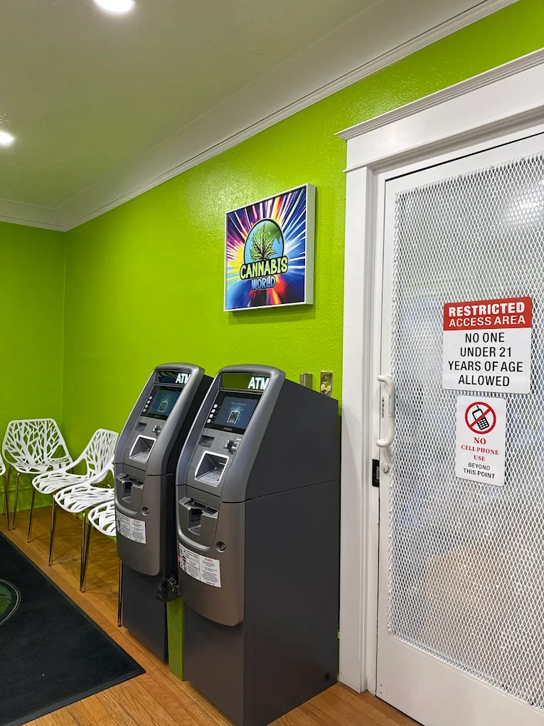 Cannabis World Dispensary Denver CO inner image